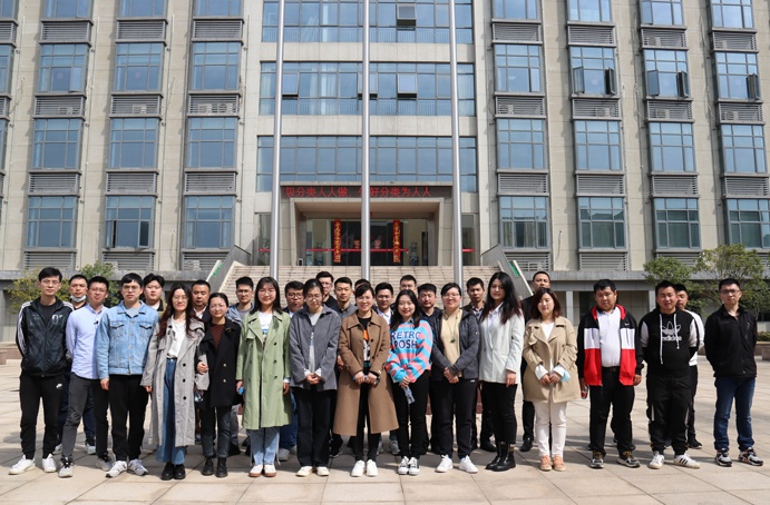 公司組織干部職工赴市政遠(yuǎn)大參觀(guān)學(xué)習(xí)691.jpg