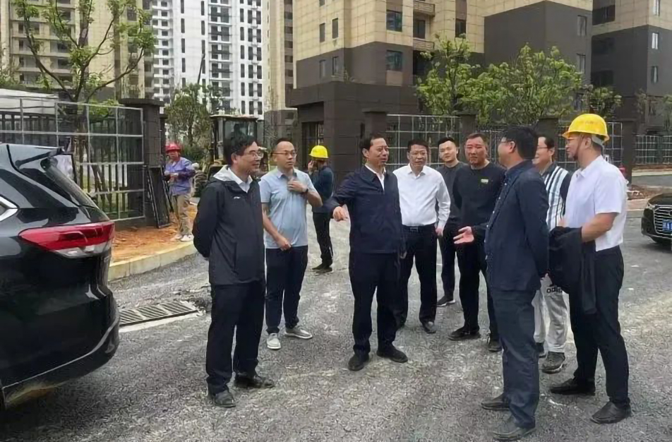 萬義輝到秦坊安置房、杭州路項目調(diào)研